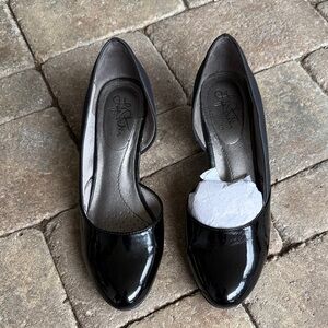 Life Stride Black Patent Flats